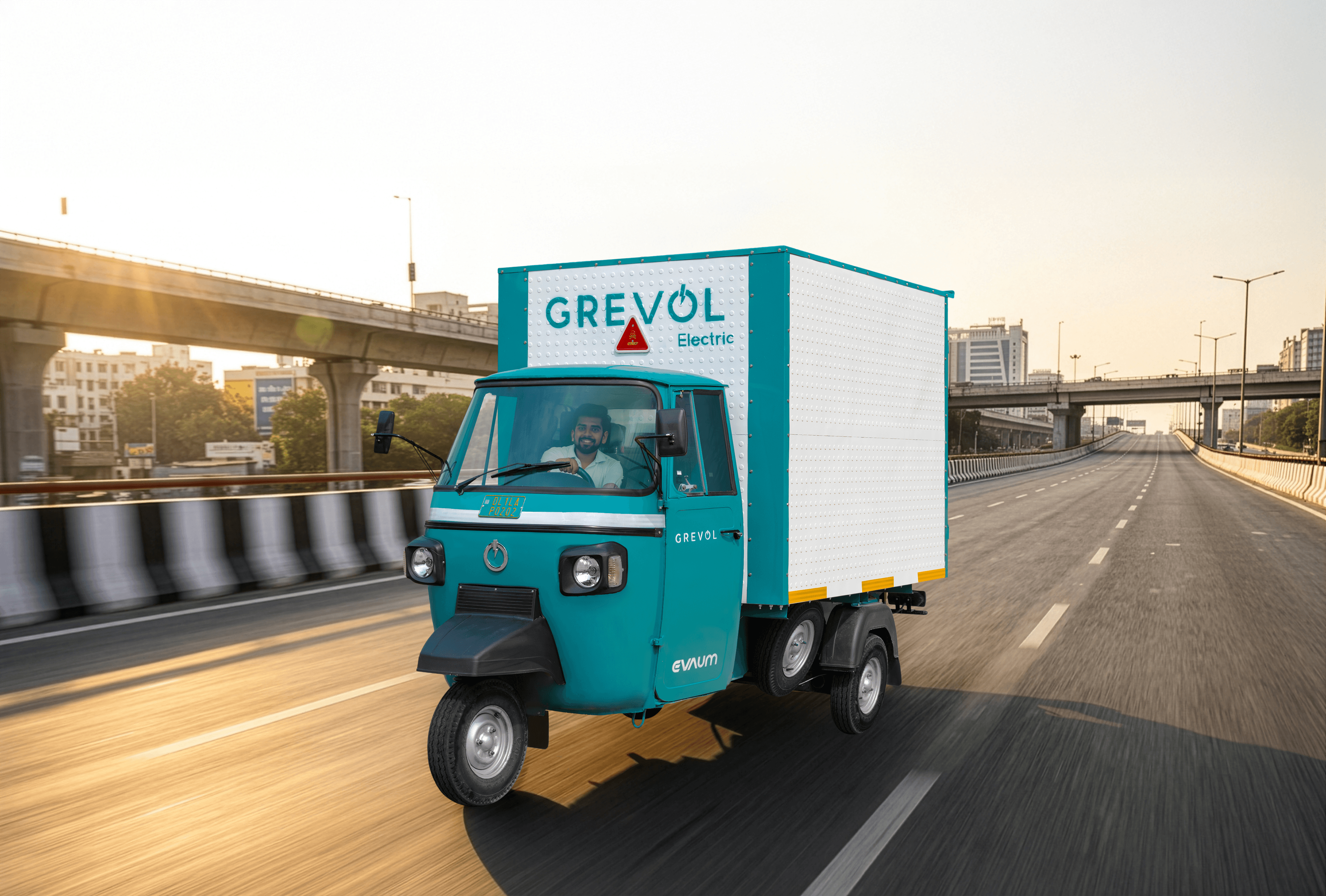 Grevol EVAUM Cargo electric vehicle on the road